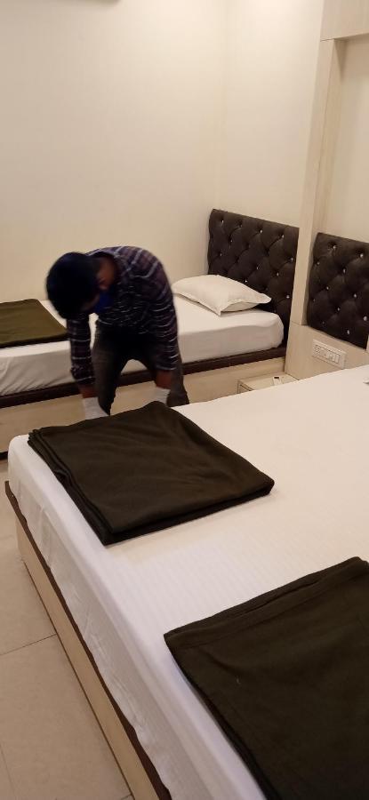 Super Hotel O Shri Shiva Palace Rāipur المظهر الخارجي الصورة