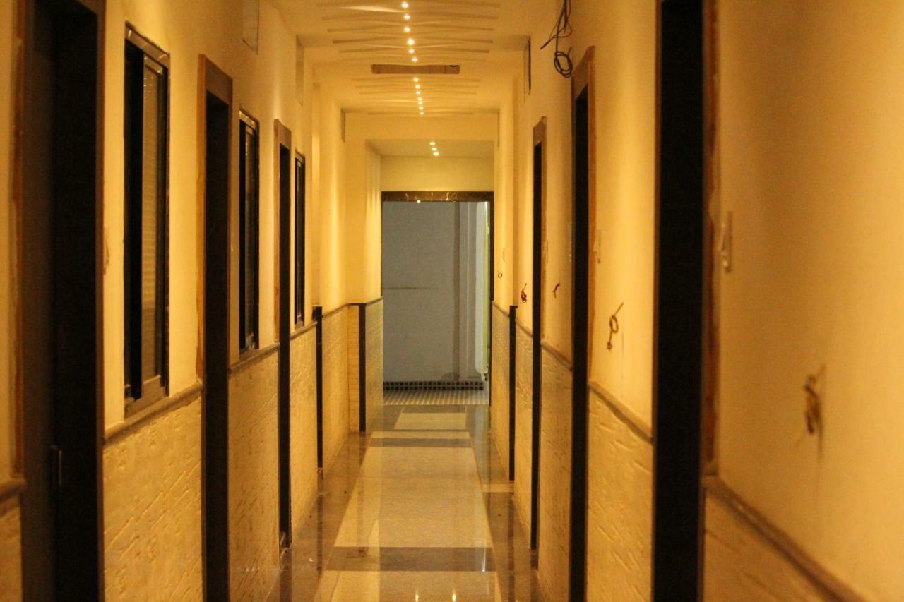Super Hotel O Shri Shiva Palace Rāipur المظهر الخارجي الصورة